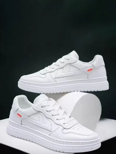 Sneakers at ₹272