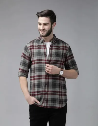 The bear house Slim Fit Checkered Button Down Collar Casual Shirt at ₹499