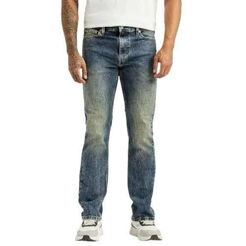 Levi's Men's Straight Fit Mid Rise Jeans at ₹899