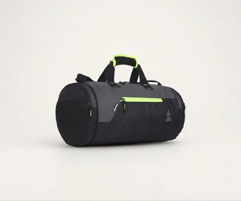 Gear Cross Training 9"/29L Large Water Resistant Duffle Bag | Travel Bag at ₹409
