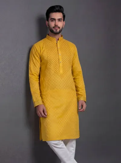 Tibra Collection Men Embroidered Straight Kurta at ₹280