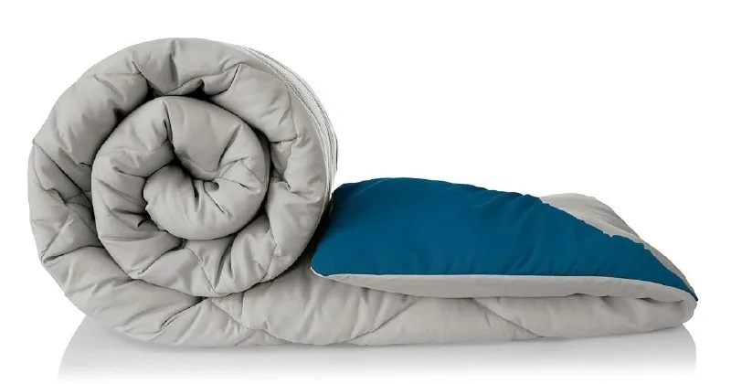 Amazon Brand - Solimo Microfibre Reversible Comforter, Single (Ash Grey & Deep Teal, 200 GSM), 50 TC at ₹679