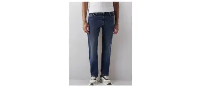 Levi's Men's Straight Fit Mid Rise Jeans at ₹899
