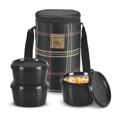 MILTON Lofty Lunch Box with Insulated Fabric Bag at ₹527