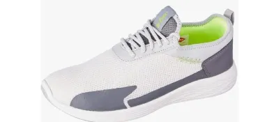 Lee Cooper Sneaker at ₹900