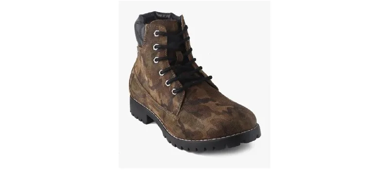 Red Chief Leather Boots at ₹2,011