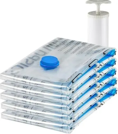 amazon basics Vacuum Compression Storage Bags with Hand Pump - Medium, 5-Pack at ₹429