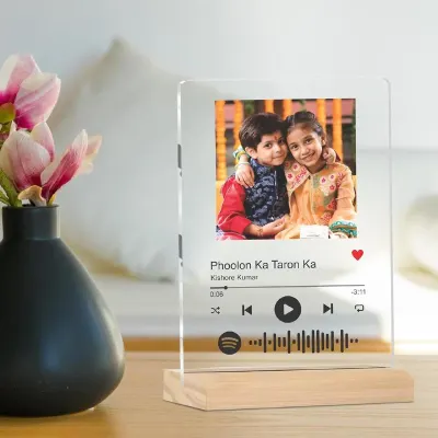 Giftplease Personalized Spotify Photo Frame with Scannable Song Code | 6 x 9 Inch at ₹284