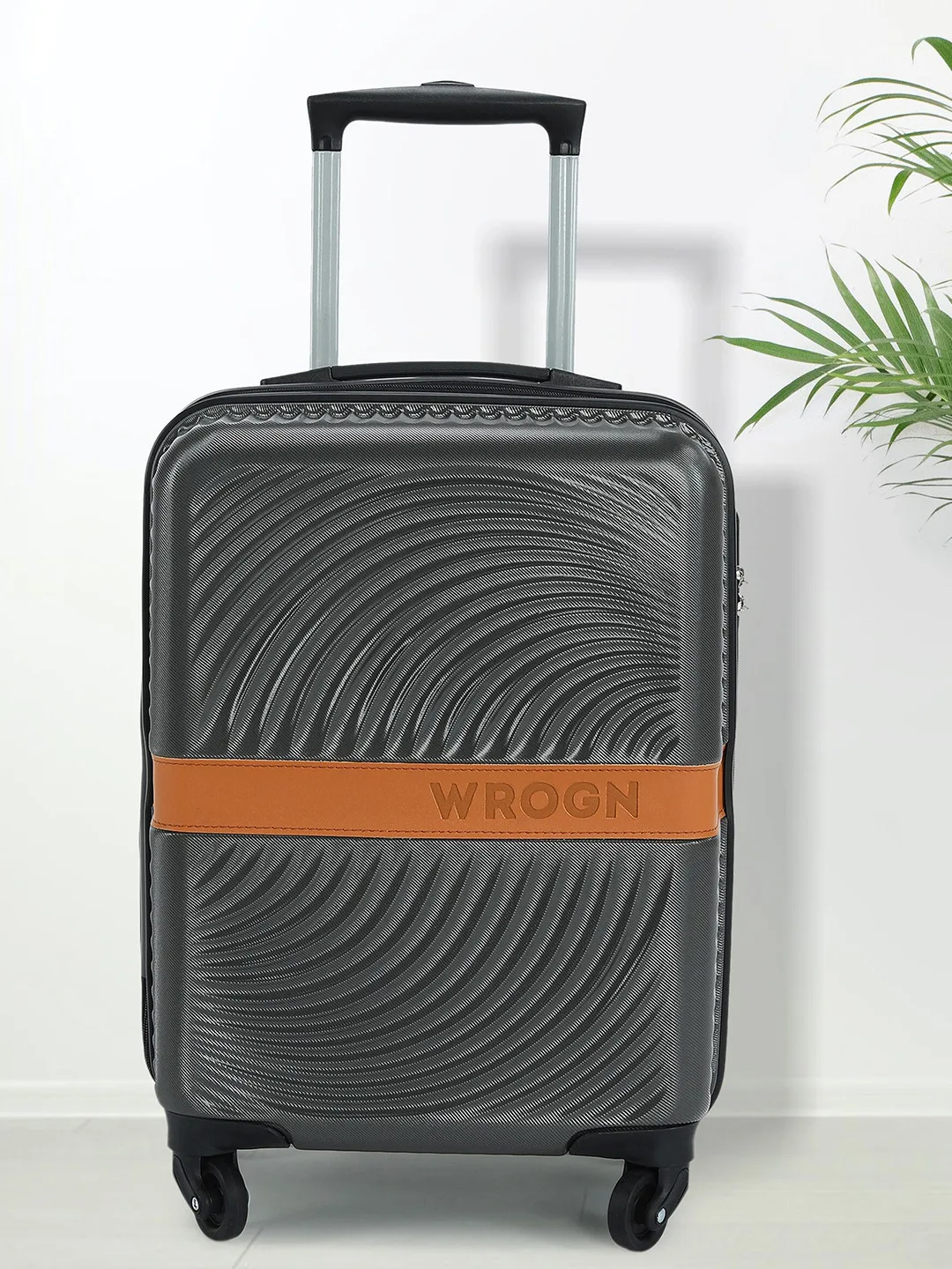WROGN Textured Hard-Sided Cabin Trolley Bag at ₹1,149