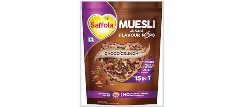 Saffola Muesli Choco Crunch with Flavour Pops, 400 gm/450 gm at ₹178