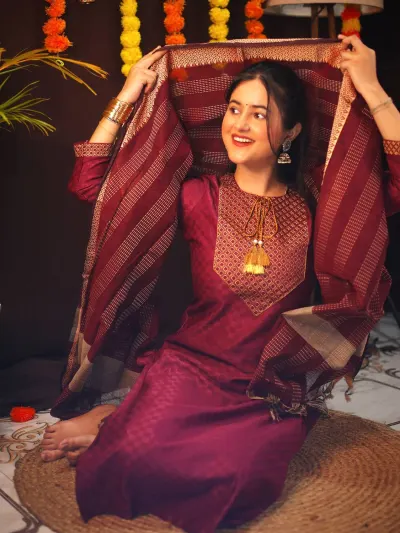 Tibra Attire Women Kurta Pant Dupatta Set at ₹385
