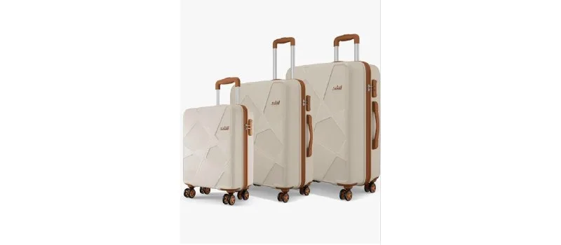 Loot : Safari Luggage at 85% off