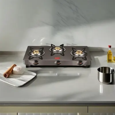 Pigeon Glass Gas Stove at ₹2,599